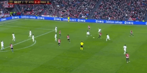 篮球勇士队内三分比赛，球星夺冠